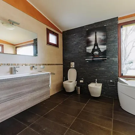 Holiday home Hollywood Con Piscina